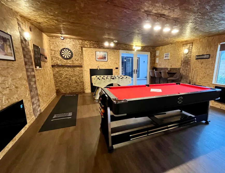 Games room with pool table at High Beach holiday cottage in Somerset